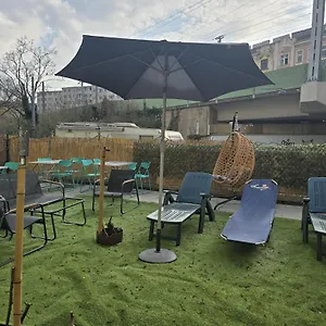 https://near-danube-millenium-city-shared-6br-garden-oasis.vienna-besthotels.com